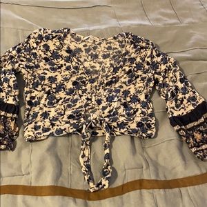 American Eagle Bell Sleeve Peasant Blouse
